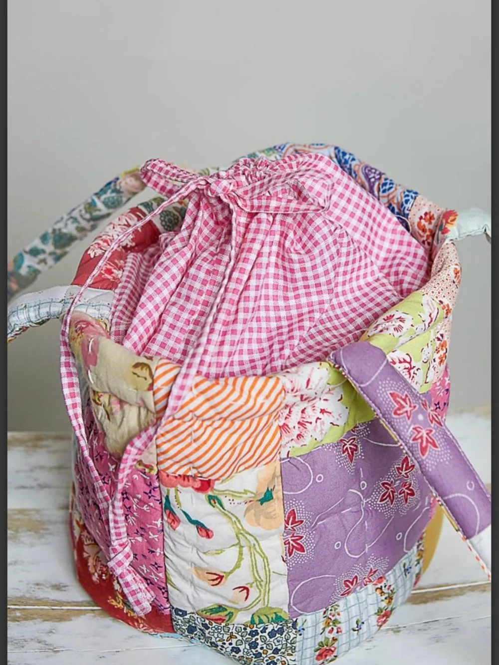 POL HMQD4 Patchwork Quilted Bucket Tote Bag in Multicolor NWT - Picture 7 of 10